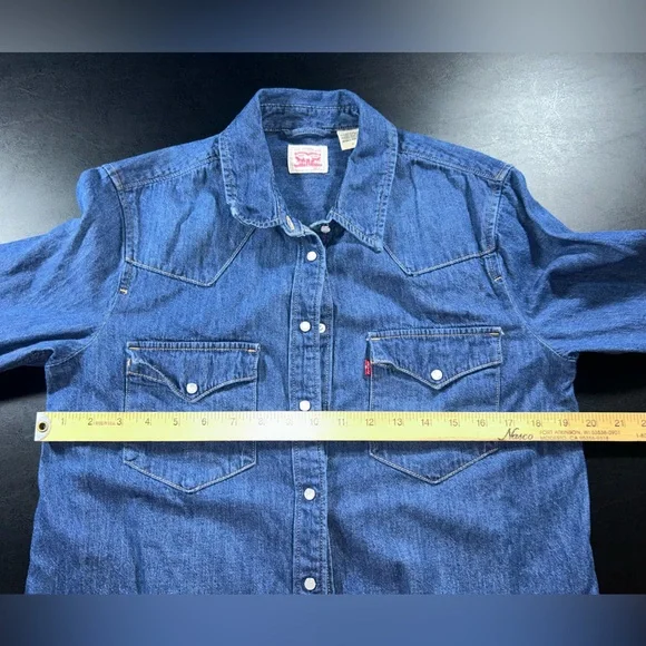 Levi’s Women’s Blue Denim Pearl Snap Iconic Western Shirt Modern Fit Size M - Picture 5 of 8